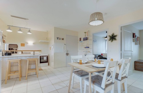 Saint-Benoit-des-Ondes Apartamento | Apartamento 'Grain De Sable' con terraza privada y Wi-Fi