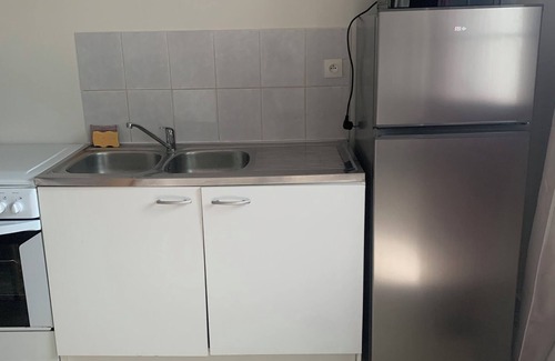 Saint-Georges-du-Rosay Apartamento | Apartment in the countryside 30mn from the 24h of Le Mans