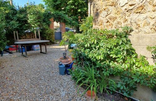 Saint-Remy-les-Chevreuse Apartamento | Apartment St Rémy-lès-Chevreuse 5 min walk RER B