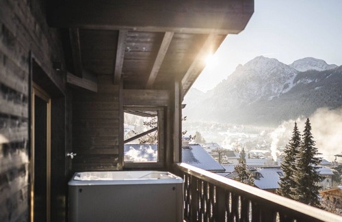 Mareo Apartamento | Apartment 'Terre71 Penthouse Attico Incanto' with Mountain View, Private Terrace and Wi-Fi