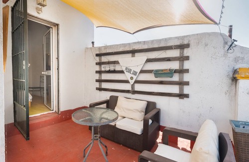 Encarnacion-Regina Apartamento | Apartment 'Ático En El Corazón De Sevilla' with Wi-Fi and Air Conditioning