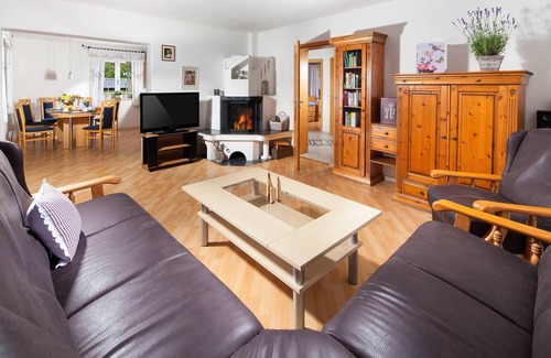 Laufen Apartamento | Apartment 1 Abtsee, 100 am up to 4 pers., 2 bedrooms, eat-in kitchen, terrace