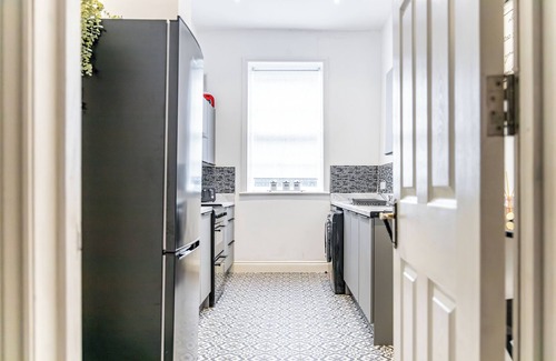 Boston Apartamento | Apartment 1, Eclectic boho oasis.