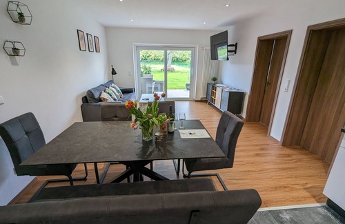 Ringsheim Apartamento | Apartment (1) ground floor - 80 sqm - with garden - directly at the train station