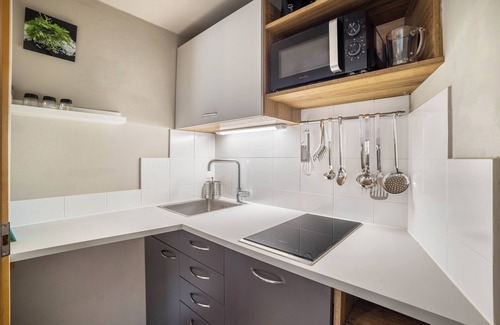 Issengo Apartamento | Apartamento '1' con vistas a la montaña, piscina compartida y Wi-Fi