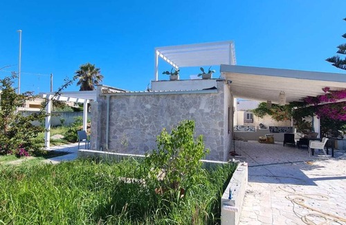 Torre Chianca Apartamento | Apartment 10 mt (real) from the sea of Salento, pets allowed