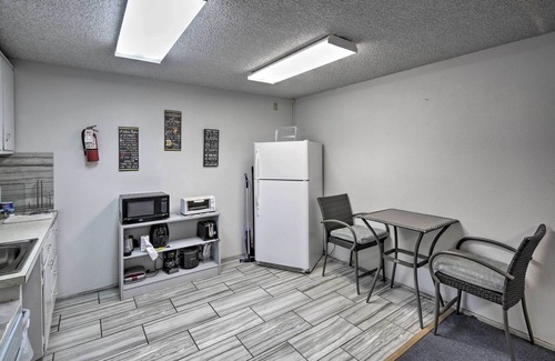 Kingman Apartamento | Apartment ~ 12 Mi From Hualapai Mountain Park