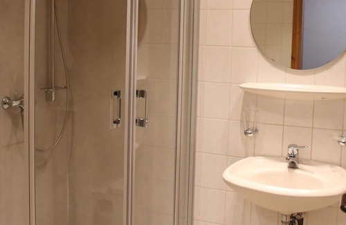 Niedermennig Apartamento | Apartamento 1. Piso - Bodega Heinz Schmitt
