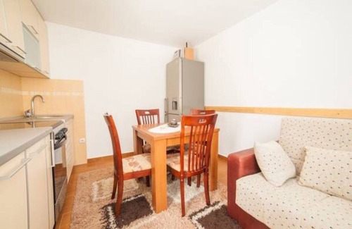 Prcanj Apartamento | Apartamento # 2 - 1 minuto a pie de la playa