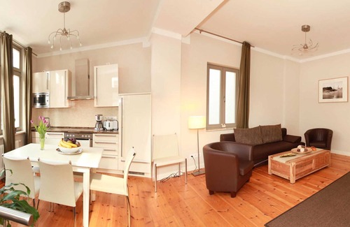 Warnemuende Apartamento | Apartamento 2 - Apartamento en la villa de la ciudad (TD)