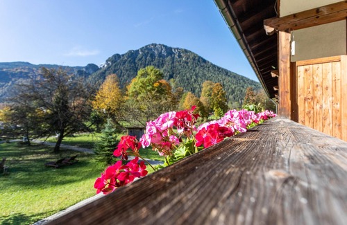 Unterschonau Apartamento | Apartamento "2 Apartment mit Gartenblick" con vistas a la montaña, balcón privado y Wi-Fi