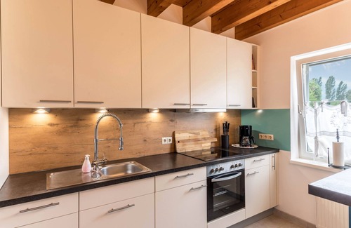 Lake Constance Apartamento | Apartamento 2 en Haus Böhler en la isla de Reichenau con vistas al lago, terraza y jardín