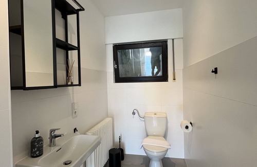 Großholbach Apartamento | Apartamento-Baño Privado-Terraza-Fewo 2 unten