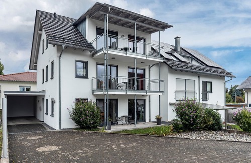 Bad Waldsee Apartamento | Apartment '2 Obergeschoss' with Balcony and Wi-Fi