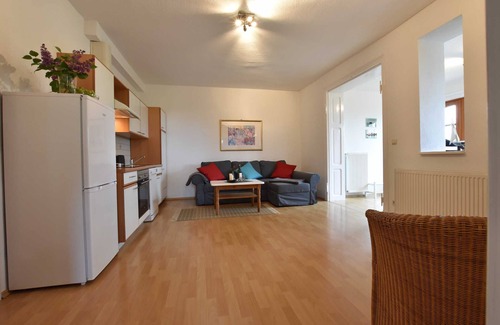 Stove Apartamento | Apartment 2 with 2 bedrooms (2-5 pers.) on the ground floor - Villa Seeheim vacation property directly on the waterfront