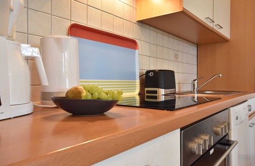 Stove Apartamento | Apartment 2 with 2 bedrooms (2-5 pers.) on the ground floor - Villa Seeheim vacation property directly on the waterfront