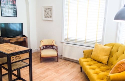 Norwich Cabaña | Apartment 2 | York Terrace - Walking Distance to Norwich City Centre!