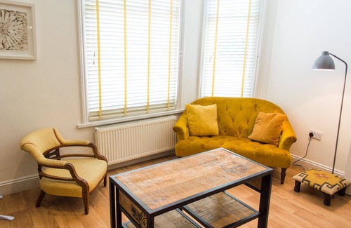 Norwich Cabaña | Apartment 2 | York Terrace - Walking Distance to Norwich City Centre!