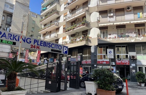 Quartieri Spagnoli Apartamento | Apartment 200 m From Piazza del Plebiscito