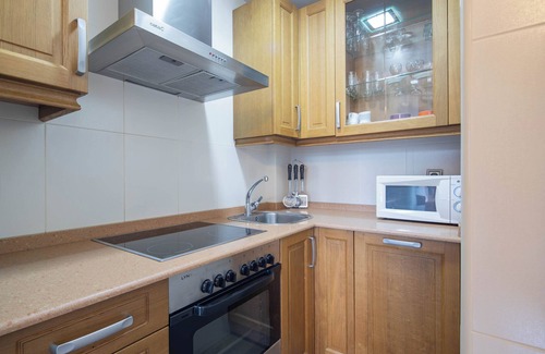 Cangas Apartamento | 'Apartamento 21 Ático' con vistas al mar, piscina compartida y Wi-Fi