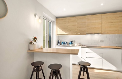 Clifden Cabaña | Apartment 293 - Clifden - sleeps 4 guests in 2 bedrooms