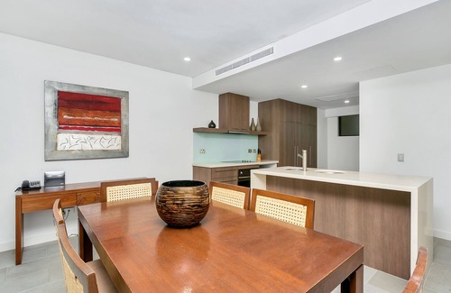 Palm Cove Hotel | Apartment 316 at Sea Temple Palm Cove