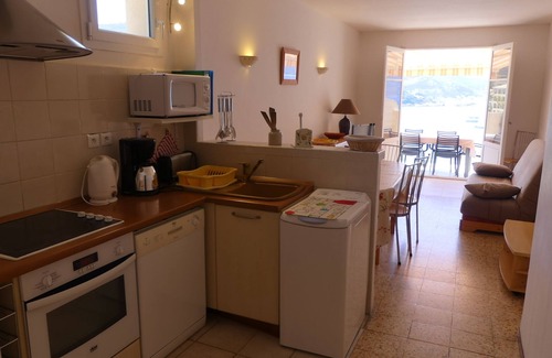 Tiuccia Apartamento | APARTAMENTO (3Piezas) VISTA IMPREGNABLE "PIES EN EL AGUA N ° 5 (cap 4 a 6 pers)