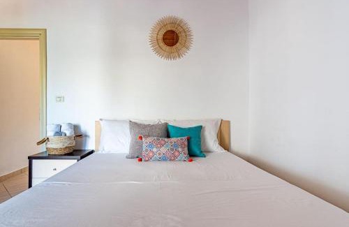Himare Apartamento | Apartment 4 - 2 bedrooms, Vila Goro - Pool, Parking and more