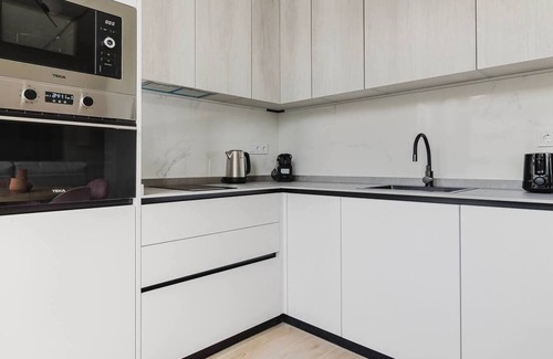 Almenara Apartamento | Apartamento 4 - Moderno en Castellana - 4 Torres