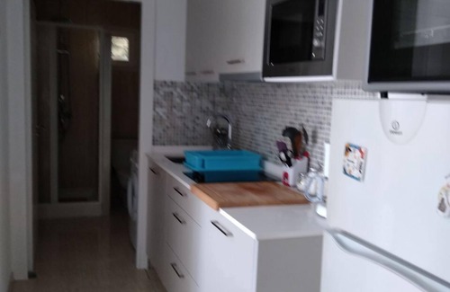 Vidreres Casa | --- Apartamento 4 personas con aire acondicionado y piscina privada.
