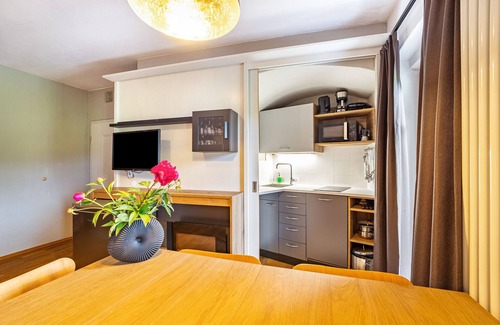 Issengo Apartamento | Apartamento '4' con vistas a la montaña, piscina compartida y Wi-Fi