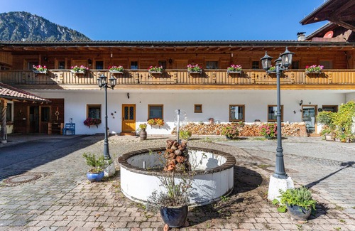 Unterschonau Apartamento | Apartamento "5 Apartment mit Gartenblick" con vistas a la montaña, balcón privado y Wi-Fi