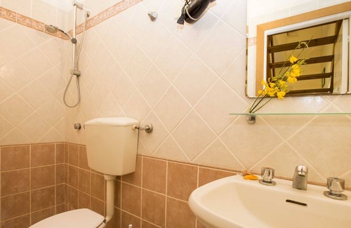 Fetovaia Apartamento | Apartment 5 Fetovaia, just 300 meters from the beach with private parking space