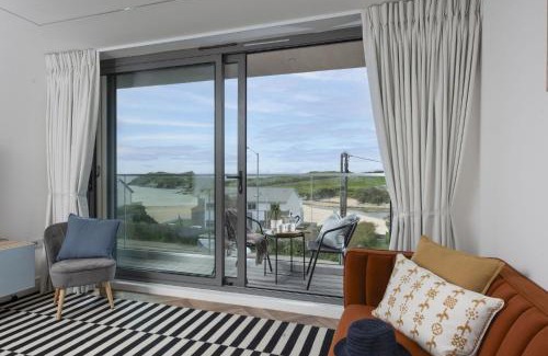 Porth Casa | Apartment 5, Oasis Sands