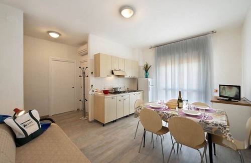 Eraclea Mare Casa | Apartment 5 people Condominio La Rustica with swimming pool WI-FI