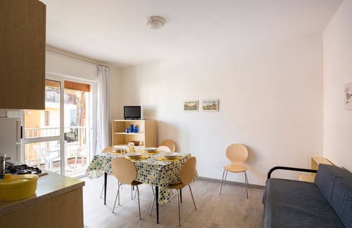 Eraclea Mare Casa | Apartment 5 people Condominio La Rustica with swimming pool WI-FI