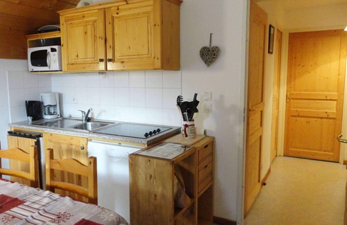Saint-Jean-d'Arves Apartamento | Apartamento 50 M2 Saint Jean d'Arves al pie de las pistas (310 kms) + piscina