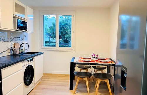 Chateau Apartamento | Apartment 65m2 Ground floor, free parking, Near Nantes