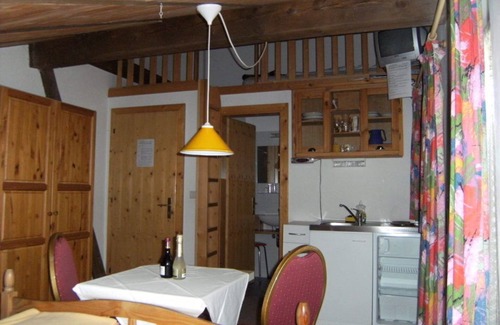 San Nicolo d'Ega Apartamento | Apartamento 7 con litera en el acogedor ático