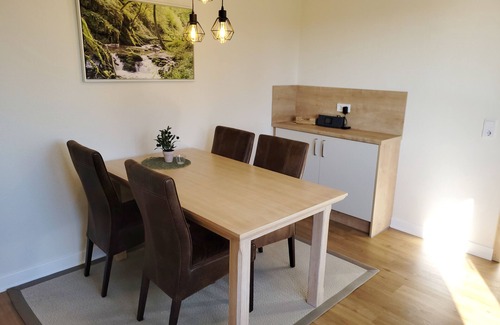 Oberscheidweiler Apartamento | Apartamento de 80 m² para 2-5 personas en el campo de la región de Eifel-Moselle.