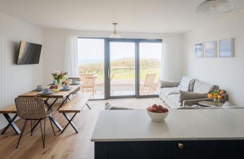 Hope-Cove Casa | Apartment 9, Searush Cove
