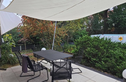 Gartenstadt Trudering Apartamento | Apartment 90sqm up to 5 pers, very quiet with garden, subway 350m