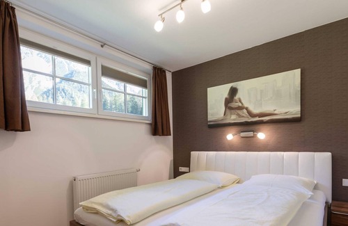 Schildlehen Otro | Apartment/apartment, shower, toilet, balcony - Pension Stoffenbauer