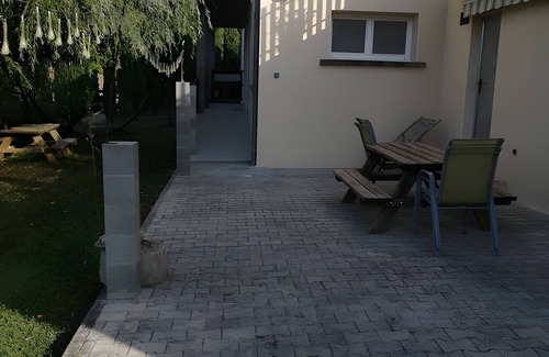 Bourdeaux Apartamento | Apartamento 'À La Campagne' con Vista a la Montaña, Terraza Privada y Wi-Fi