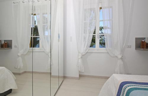 Limonta Apartamento | Apartment A lago private beach and parking