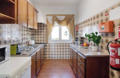 Vila Real Santo Antonio Villa | Apartamento 'Andar de Moradia' con vistas al mar, balcón, piscina compartida y Wi-Fi