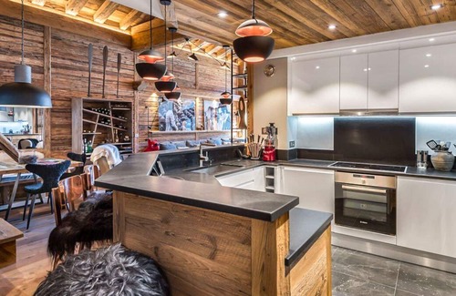 Val-d'Isere Villa | Apartment Adalene - Five Bedroom Villa, Sleeps 10