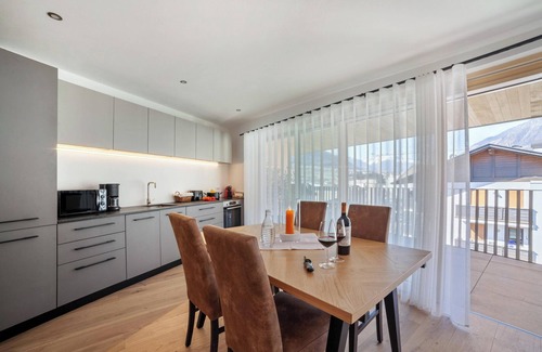 Naturno Apartamento | Apartamento 'Adler Living Attika Wohnung' con vistas a la montaña, terraza y Wi-Fi
