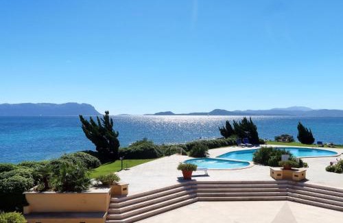 Baia Caddinas Apartamento | Apartment Agrifoglio by Interhome