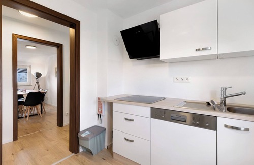 Balingen Apartamento | Apartamento 'Airbnbali' con jardín compartido y Wi-Fi